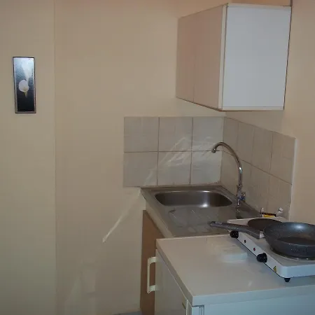 En Leuko Apartment *